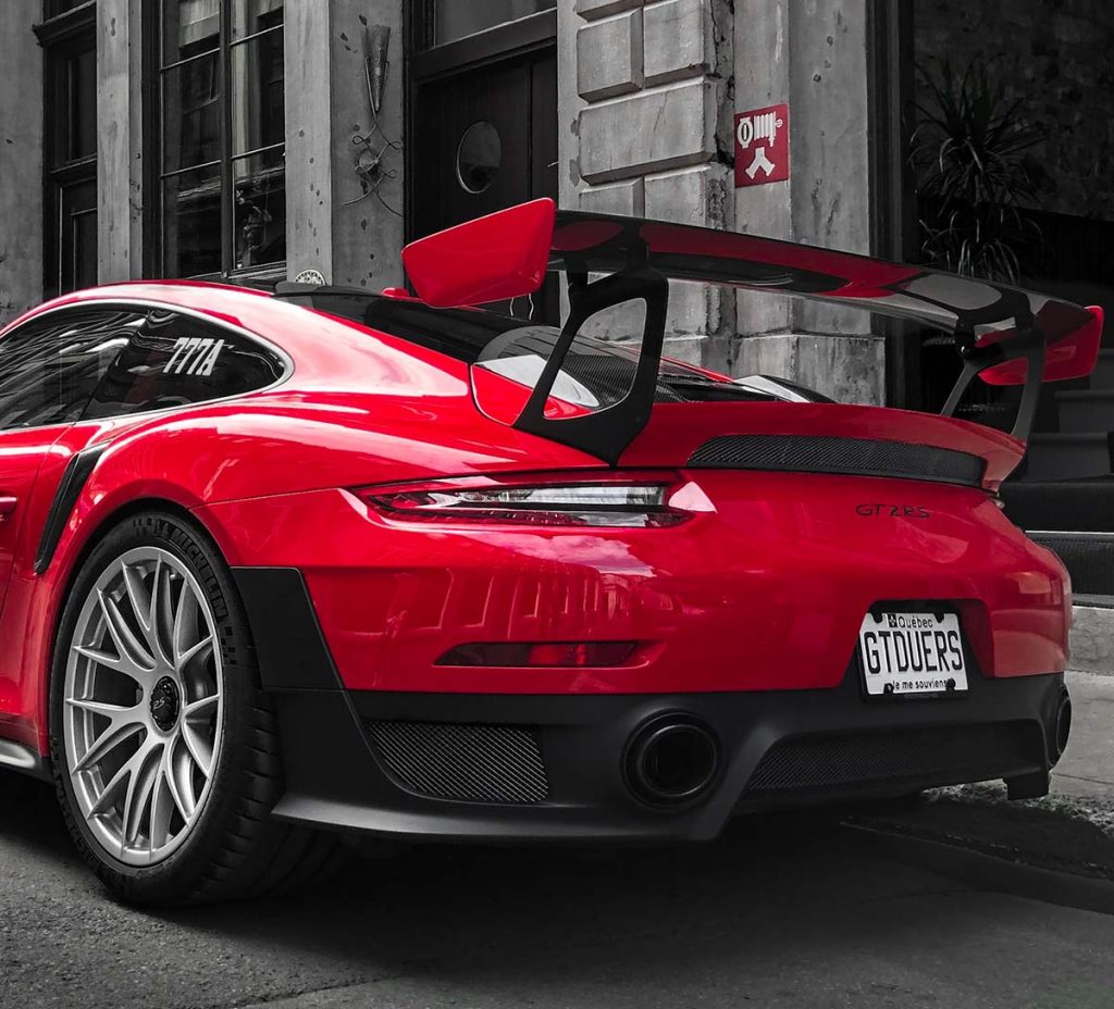 red porsche